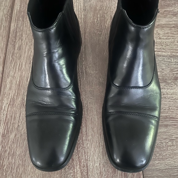 Calvin Klein - Picture 2 of 5